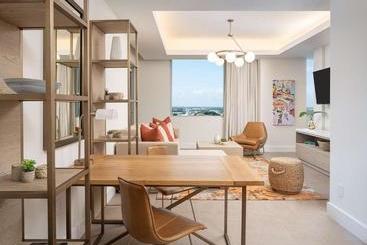 هتل Canopy By Hilton West Palm Beach Downtown