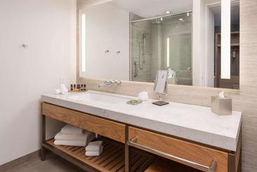 هتل Canopy By Hilton West Palm Beach Downtown