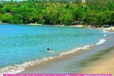 تختخواب و صبحانه Besar Bulan Baru   Senggigi