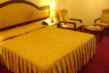 هتل Manuelsons Malabar Palace