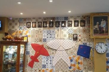 Nine Cafe  Hostel Travel