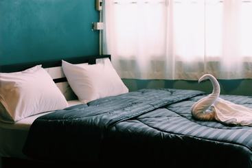Nine Cafe  Hostel Travel
