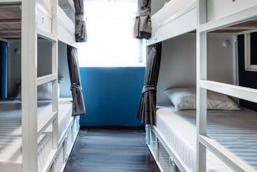 Sleepyhead Hostel