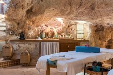 هتل Agroturismo Llucasaldent Gran Menorca Adults Only