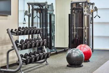 هتل Courtyard By Marriott Albany Airport