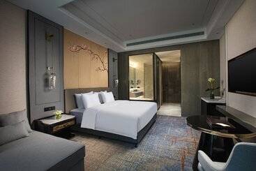 هتل Wyndham Grand Taixing Downtown