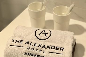 هتل The Alexander