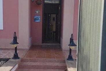 پانسیون Chalet Anagato