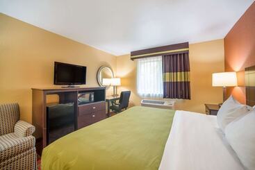 酒店 Quality Inn O Fallon Il   St Louis