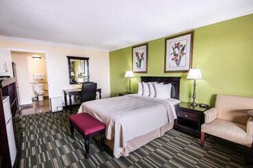 فندق Quality Inn Oceanfront