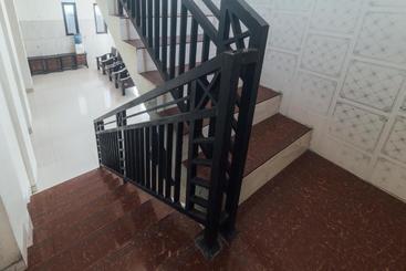 هتل Oyo 1872 Sakinah Grand Soabali