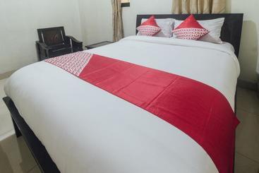 هتل Oyo 1872 Sakinah Grand Soabali