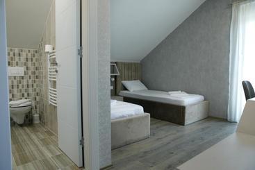 پانسیون Fine Suites