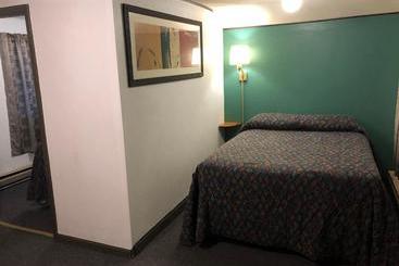 هاستل Hilltop Lodge And Cabins