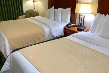 هتل American Inn Lee