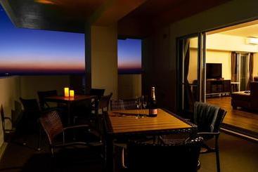 هتل Coldio Yomitan Sunset Villa