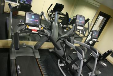 هتل Fairfield Inn & Suites By Marriott