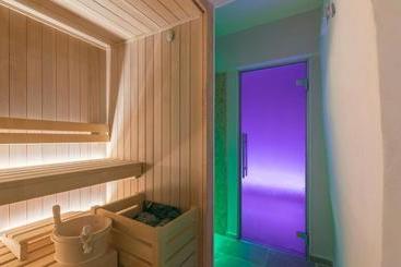تختخواب و صبحانه Masseria La Tofala Benessere & Spa
