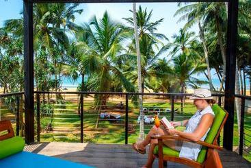 Mermaid Hotel & Club