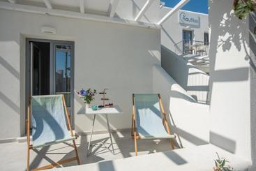 هتل Nautilus Apartments Suites