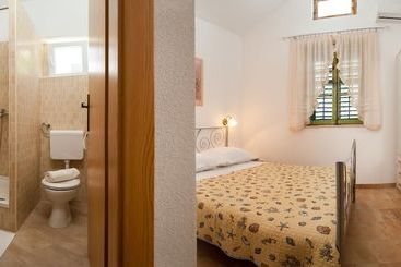 Beach Resort Apartments Podspiline