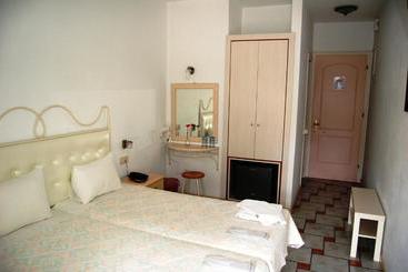 هتل Villa Marie