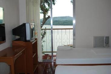 Matiga Seaside Pensione