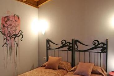 پانسیون Hostal Rural Villa De Mendavia