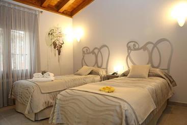 پانسیون Hostal Rural Villa De Mendavia