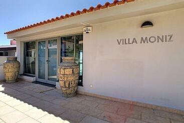 Villa Moniz By Lovelystay