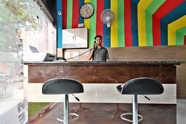 هتل Spot On 60218  Raj Inn Spot