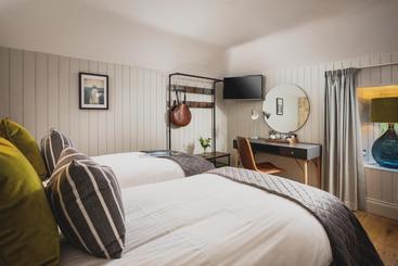 هتل Victoria Inn