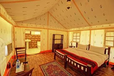 تختخواب و صبحانه Wonbin Safari