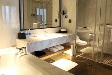 هتل Four Points By Sheraton Macheng