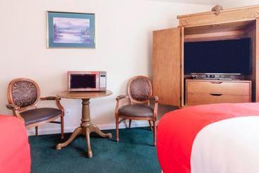 هتل Rodeway Inn
