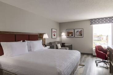هتل Hampton Inn Athens