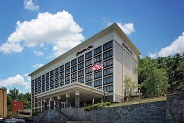Отель Hampton Inn White Plains/tarrytown