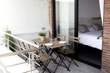 Santa Romana Apartments & Suites