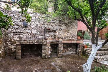 Marcoras Historical Estate