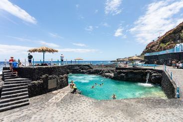 Home2book Sea Side Charco Azul Pool Apartment Wifi