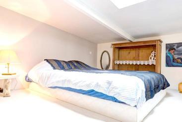 Maison De 3 Chambres Avec Wifi A Clichy