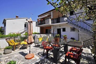 Apartments Loredana