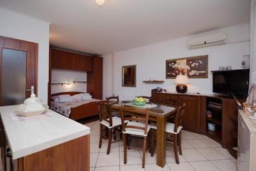 Apartments Zeljko