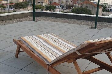 ツーリストアパートメント Sun Apartments