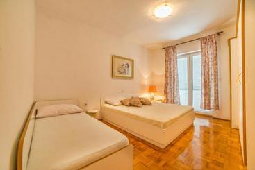 Apartment Lidija 4202