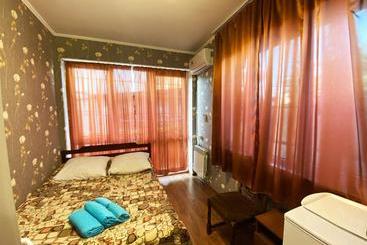 膳宿费 Na Vzletnaya 16 Guest House