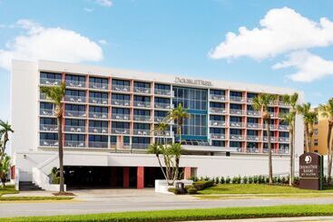 בית מלון כפרי Doubletree Beach Resort By Hilton Tampa Bay   North Redingto