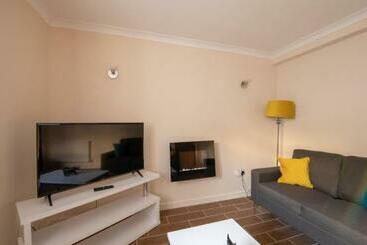 Guest Homes   Hanover Apartment