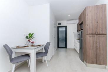 Apartment On The Beach