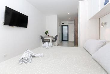 Apartment On The Beach